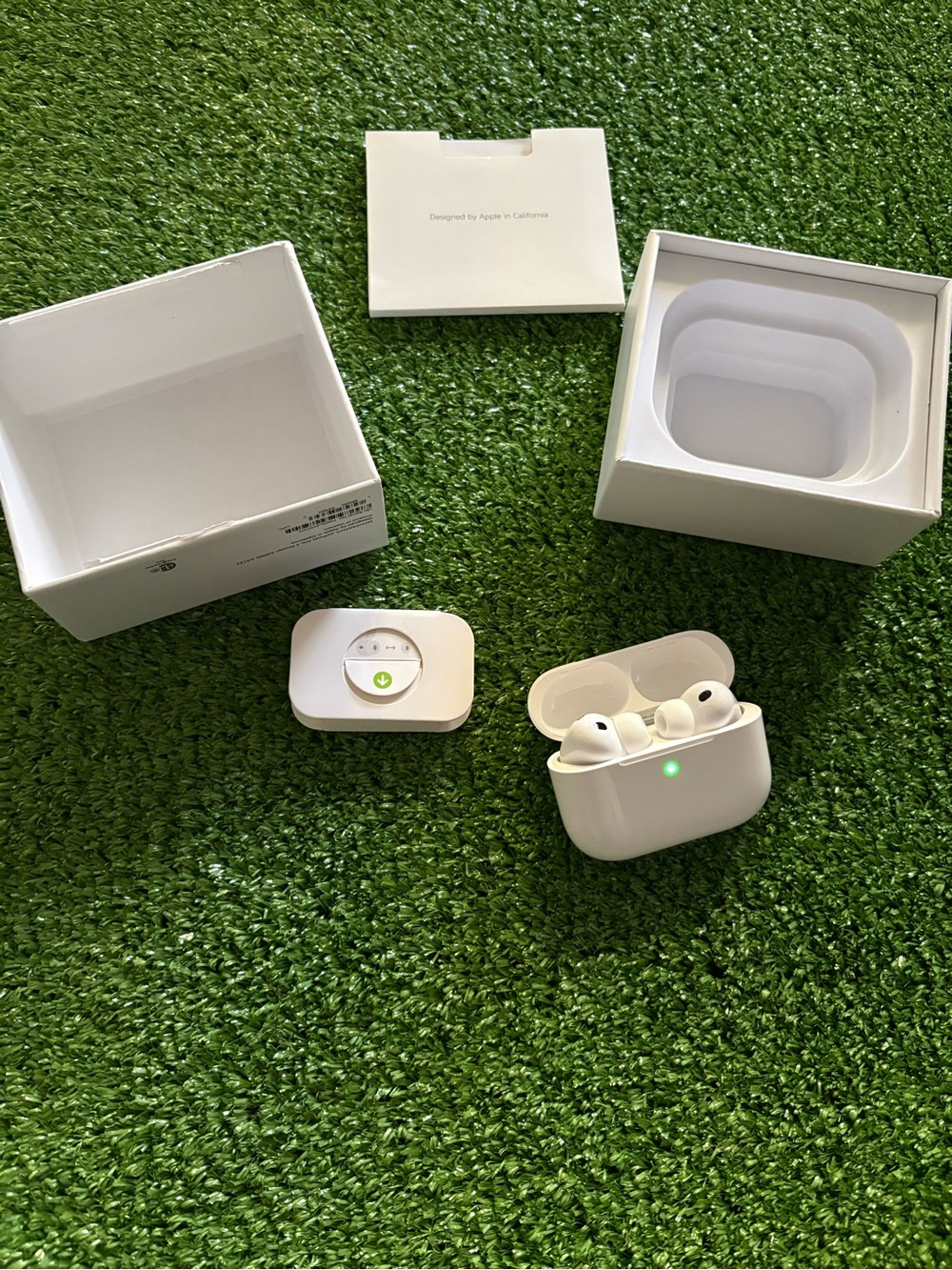 Apple White Wireless Earbuds with Charging Case and Box